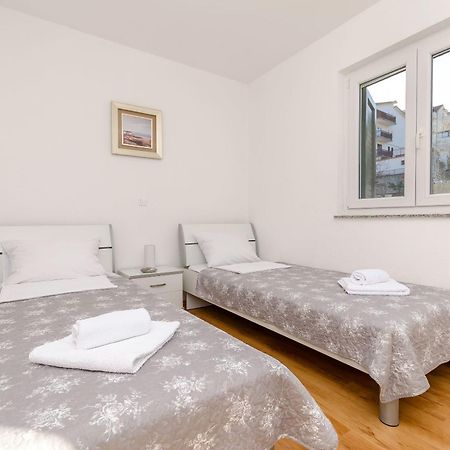 Apartments Mia Trogir Exterior foto