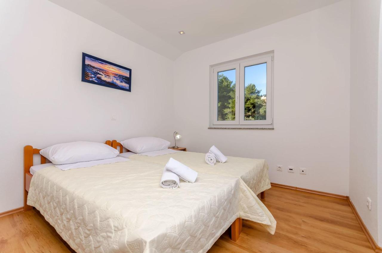 Apartments Mia Trogir Exterior foto